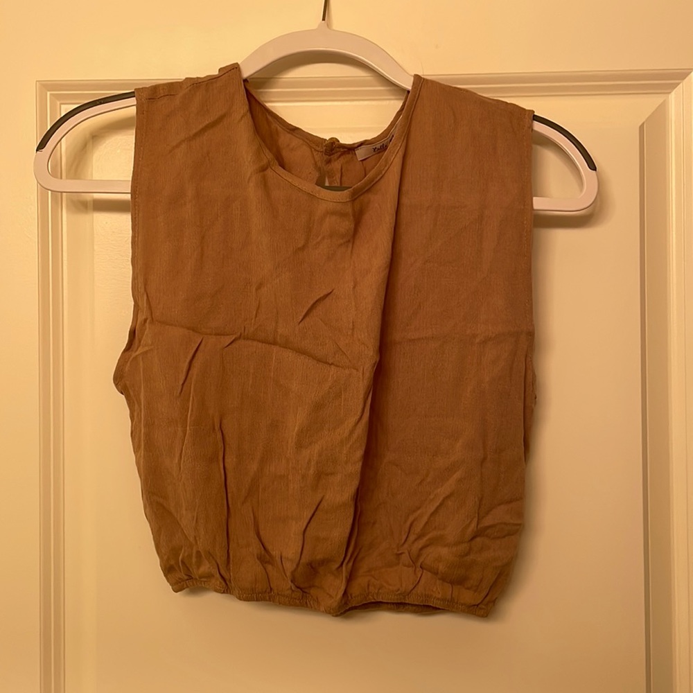 Crop tank top